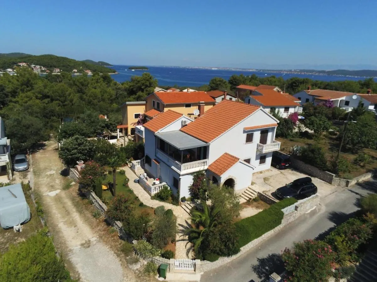 Apartment Apartmani Misic Ždrelac Kroatien